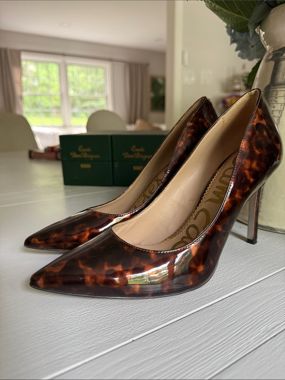 Sam Edelman Women's Tortoiseshell Brown Pointed-Toe Pumps - Picture 12 of 12